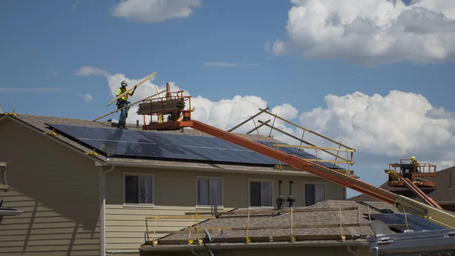 Comparing Timberline HDZ and UHDZ Shingles